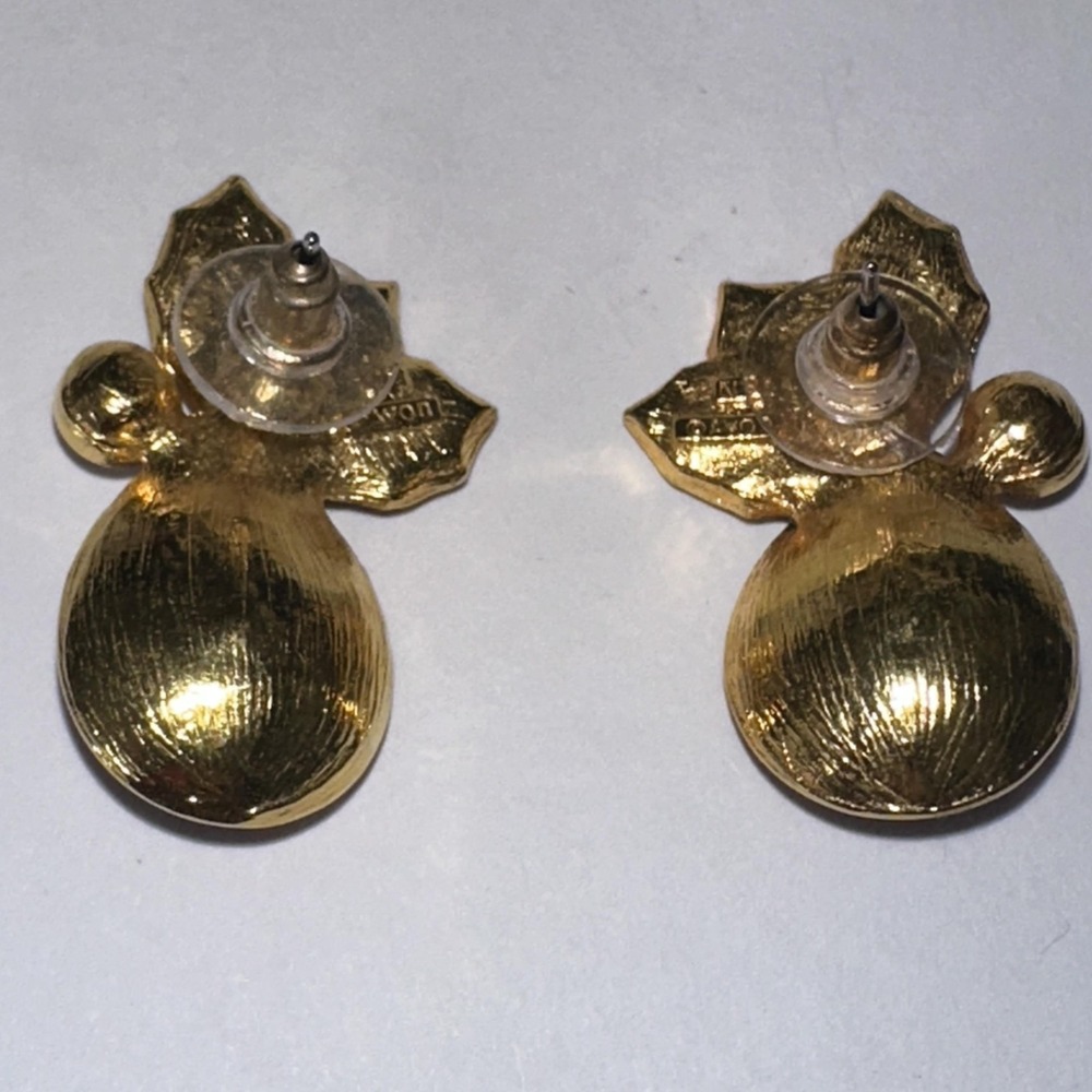 VTG Avon Red Teardrop Holly Earrings Gold Tone Green Enamel Rhinestone Holiday - Picture 4 of 6